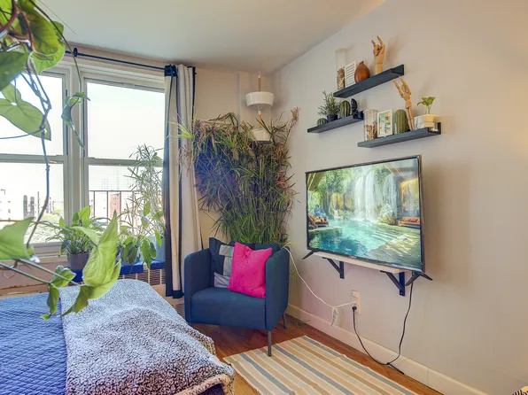 66-01 Burns Street image 14 of 28