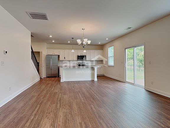 5th image of 155 Twin River Dr