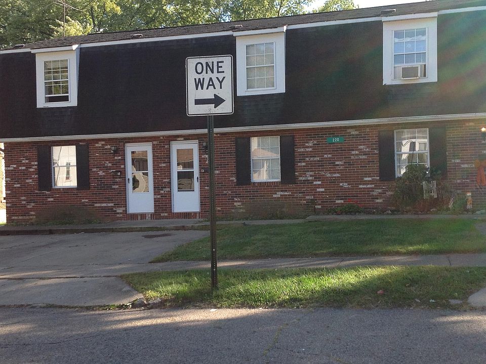 1st image of 220 Marks Ave APT B