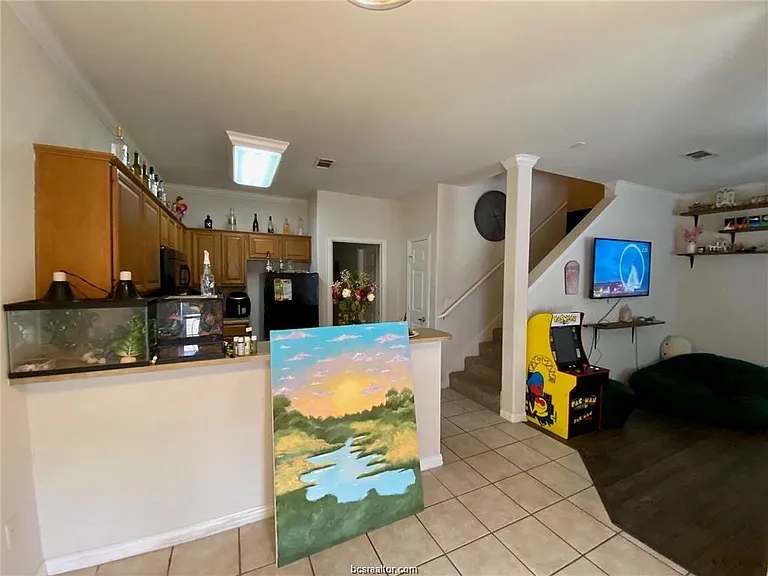 1001 Krenek Tap Rd #303 — Photo 12