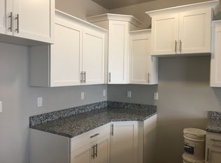 847 N Glen Eagles Ct, Tooele, UT 84074