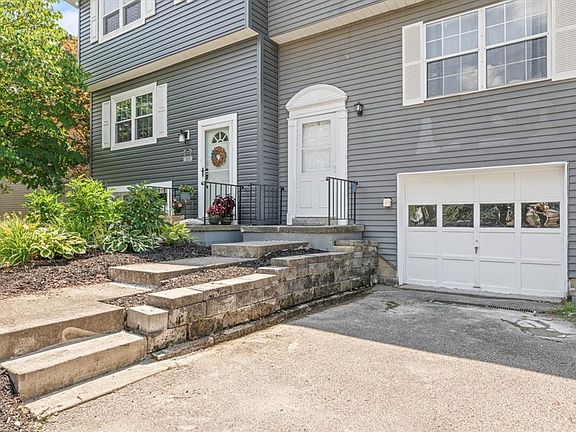 3rd image of 209 Opal Dr