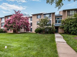 10223 Valentino Dr APT 7313, Oakton, VA 22124