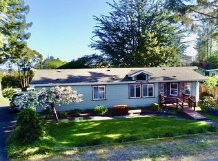 1103 1/2 Fifield St, Brookings, OR 97415