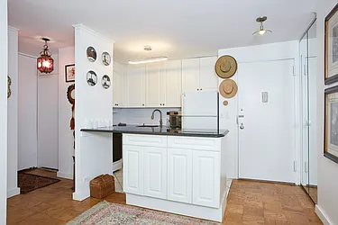 Rented by Brown Harris Stevens
