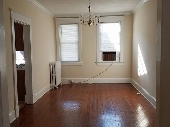 Connected dining room