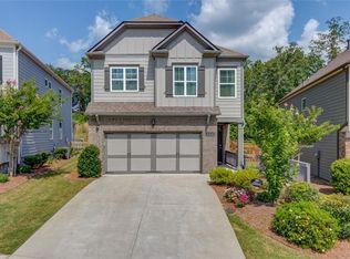 6410 Crosscreek Ln, Flowery Branch, GA