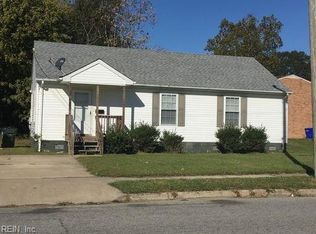 257 Holladay St, Suffolk, VA 23434
