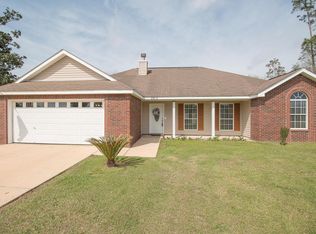 8816 Marguerite Dr, Ocean Springs, MS 39564