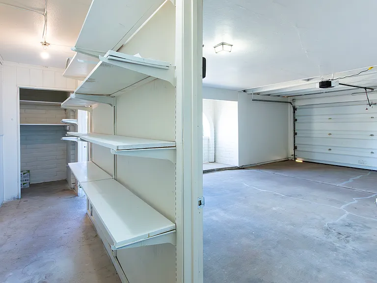 1714 W Meadow Hills Dr — Photo 41