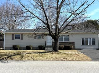 60 Stony Acre Dr, Cranston, RI 02920