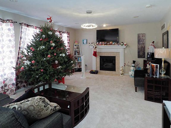 4th image of 4790 Wild Meadow St