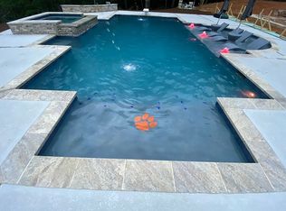 908 Four Views Ct, Seneca, SC 29672