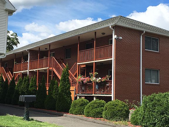 2nd image of 31 Glenwood Ave APT 4