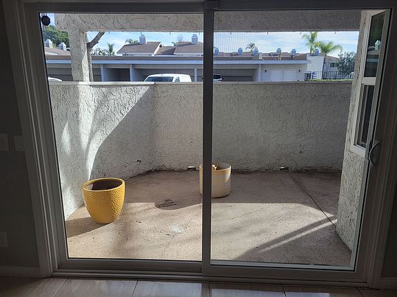 3rd image of 825 W Fletcher Ave #111