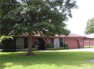 212 Santa Cruz Ct, Luling, LA 70070