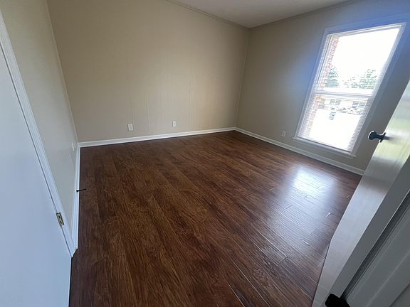 5th image of 1417 Hillwood Dr #3