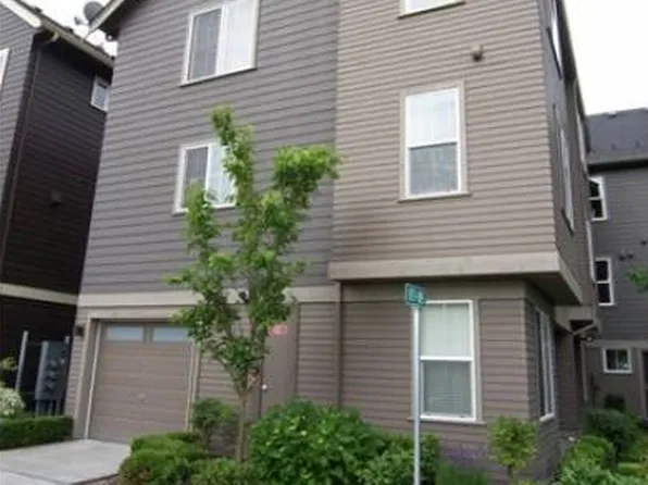 871 5th Pl NE, Issaquah, WA 98029