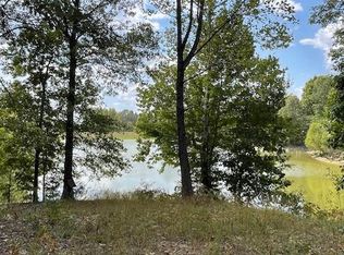 000 Graves, Trenton, TN 38382