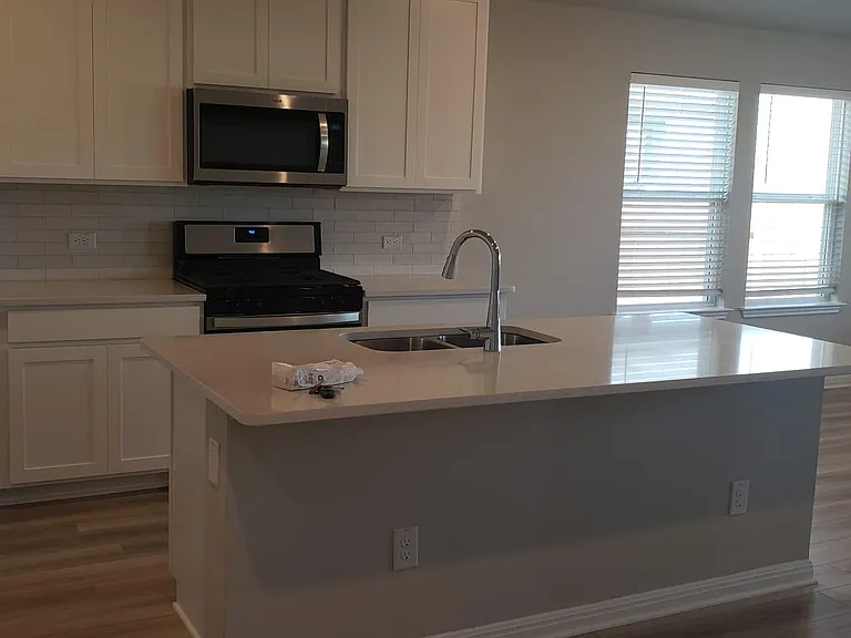 104 Bankside Dr — Photo 22