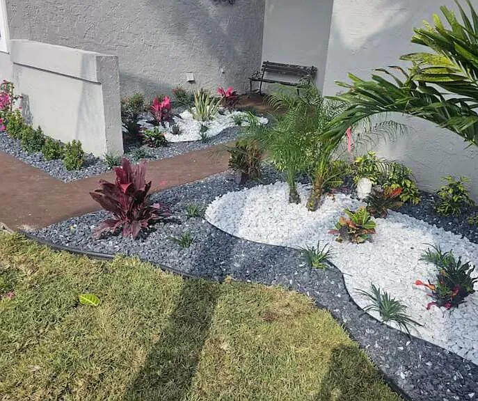 750 SW 55th Ave — Photo 3