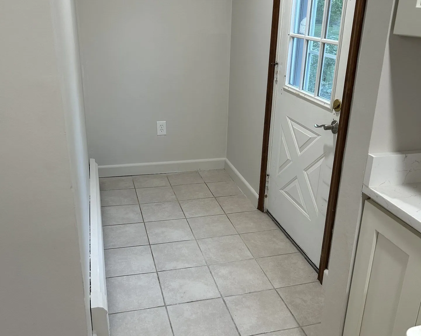 2 bed, 1.0 bath, 700 sqft, $2,200 — Photo 4