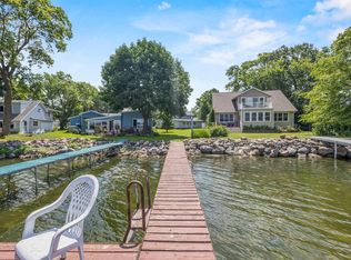 5904 Lake Edge Rd, Mc Farland, WI 53558