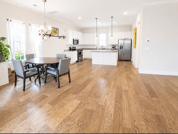 3rd image of 855 Rosano Circle