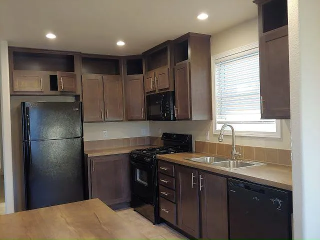 3700 Stewart Ave #183 — Photo 8
