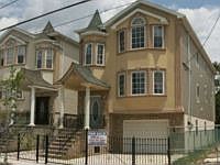 2nd image of 529 S Park St