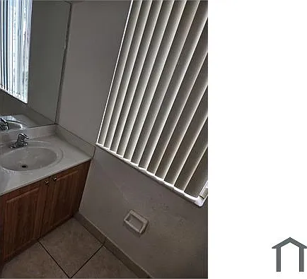 1442 SE 24th Ct — Photo 6