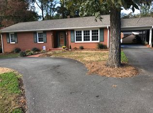 6855 August Dr, Clemmons, NC 27012