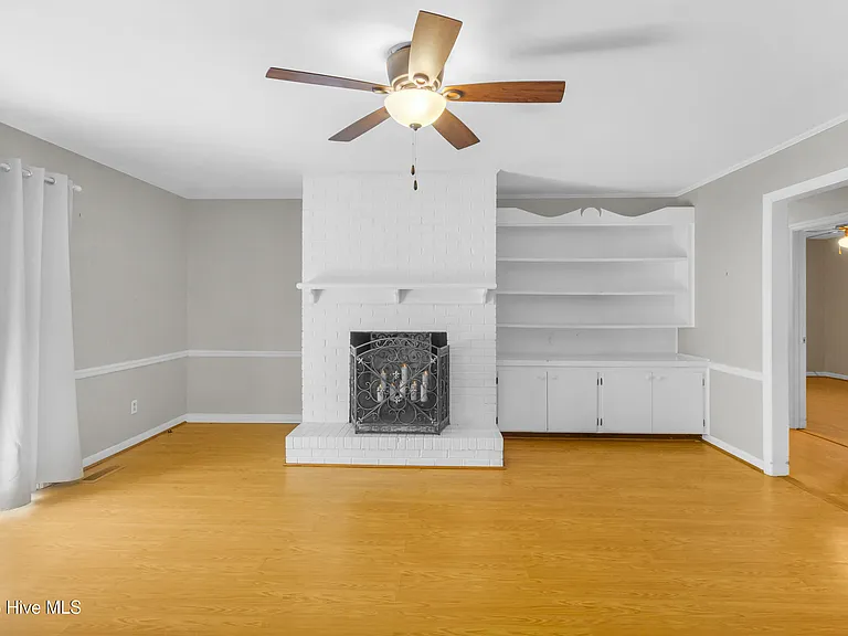 609 Edgehill Rd — Photo 14