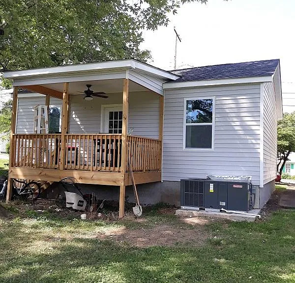 241 Jefferson Ave — Photo 11