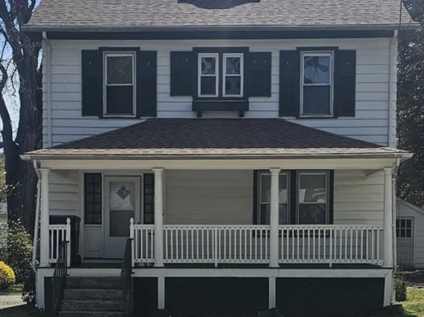 342 Sargeant St, Holyoke, MA 01040