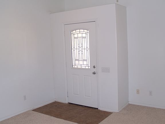 3rd image of 2185 Manzanita Way