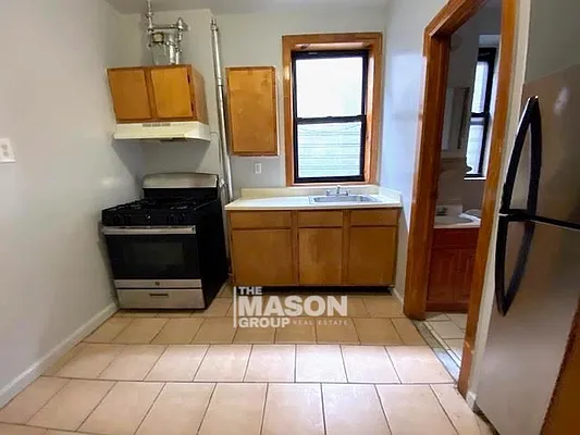 Rented by Mason Group LLC | media 28