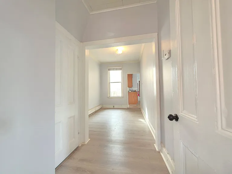 8 Lincoln Ave #1 — Photo 3