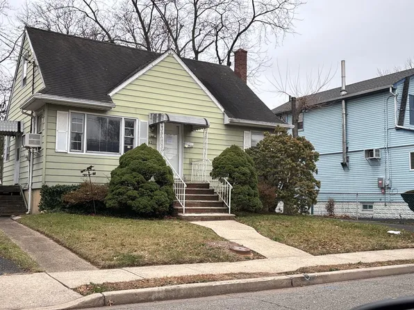 429 Wheatsheaf Rd, Roselle, NJ 07203