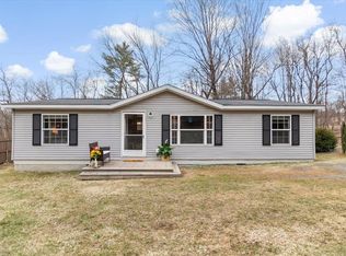 225 N Pownal Rd, North Pownal, VT 05260