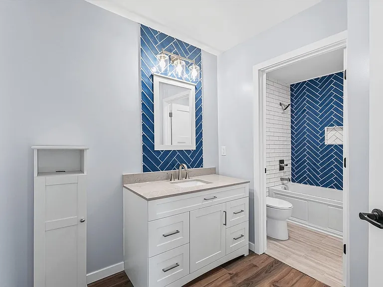 1306 Roberto Rd — Photo 26