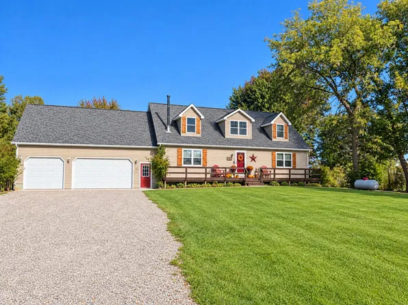 4179 Galbraith Line Rd, Croswell, MI 48422
