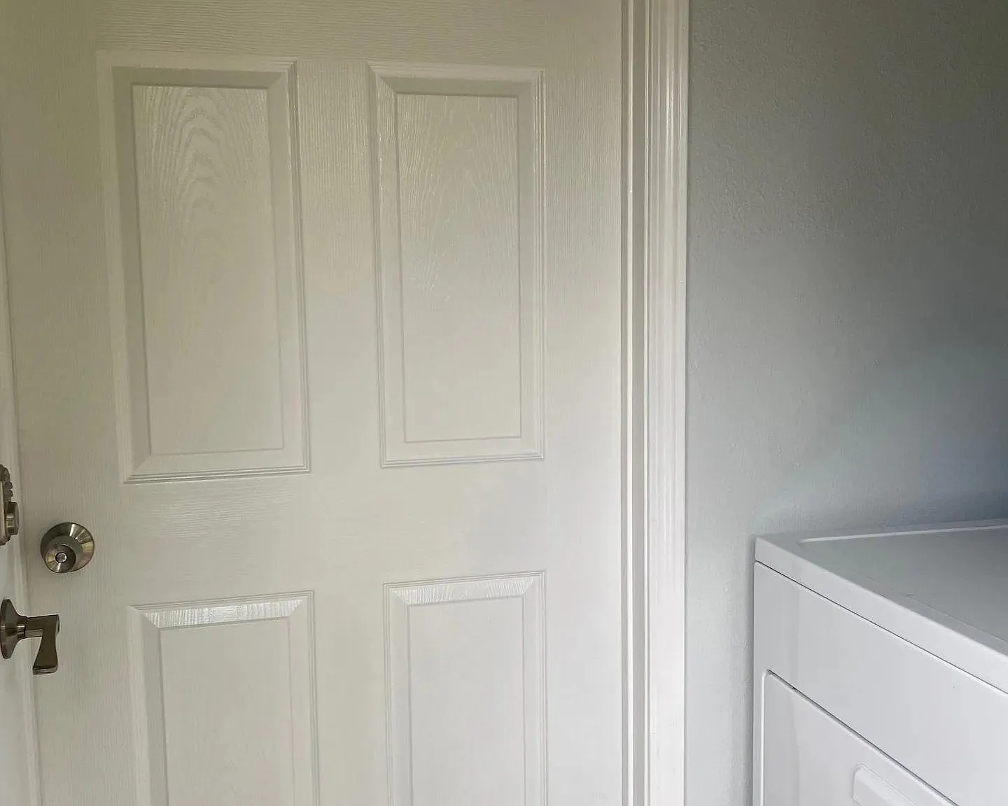 Studio, 350 sqft, $900 — Photo 2