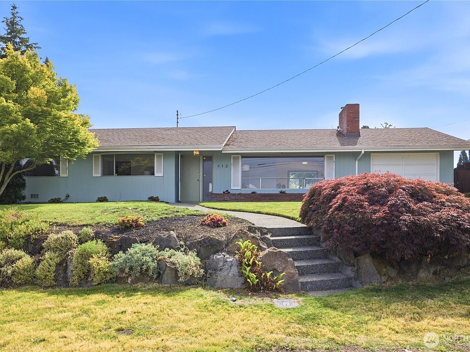 1st image of 812 Alvord Avenue N