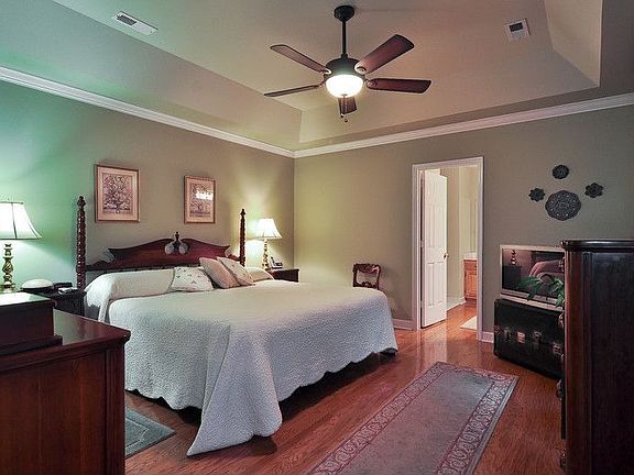Master with hardwoods