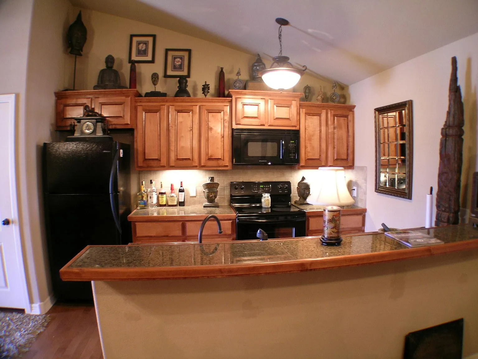 922 W 15th Street — Photo 2