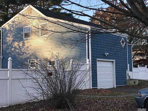 3rd image of 34 Monroe Ave