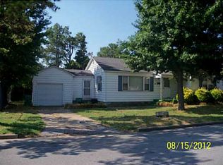 1211 W Hembree Ave, Springdale, AR 72764