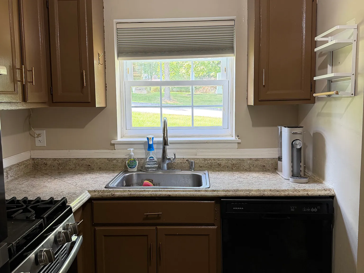 2 bed, 960 sqft, $2,500 — Photo 3