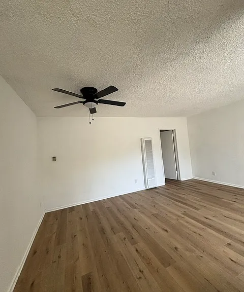 2656 S Barrington Ave #2 — Photo 4
